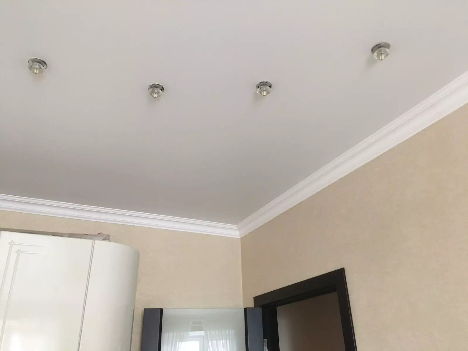 Матовый натяжной потолок в квартиру — Новосибирск, Гоголя, 33/1, фото 1
